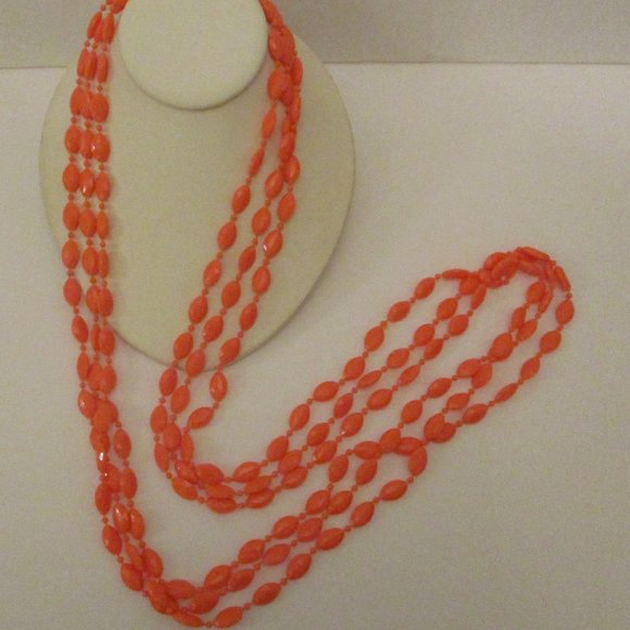 3 Strand Flapper Necklace Orange Multi Strand Necklace Faceted Plastic Beads - Picture 5 of 7